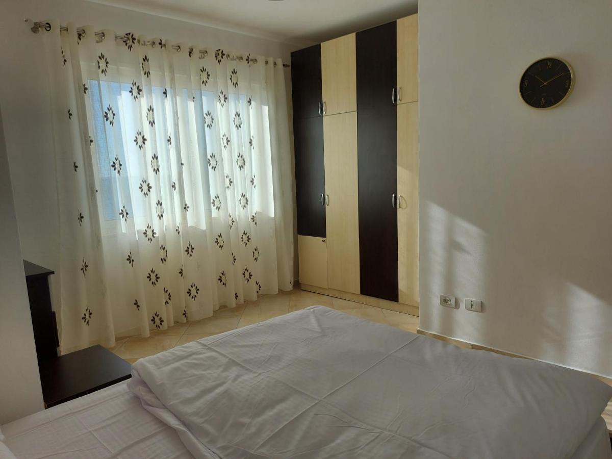 Bral Apartment 7 - Two-Bedroom With Seaview Durres Ngoại thất bức ảnh