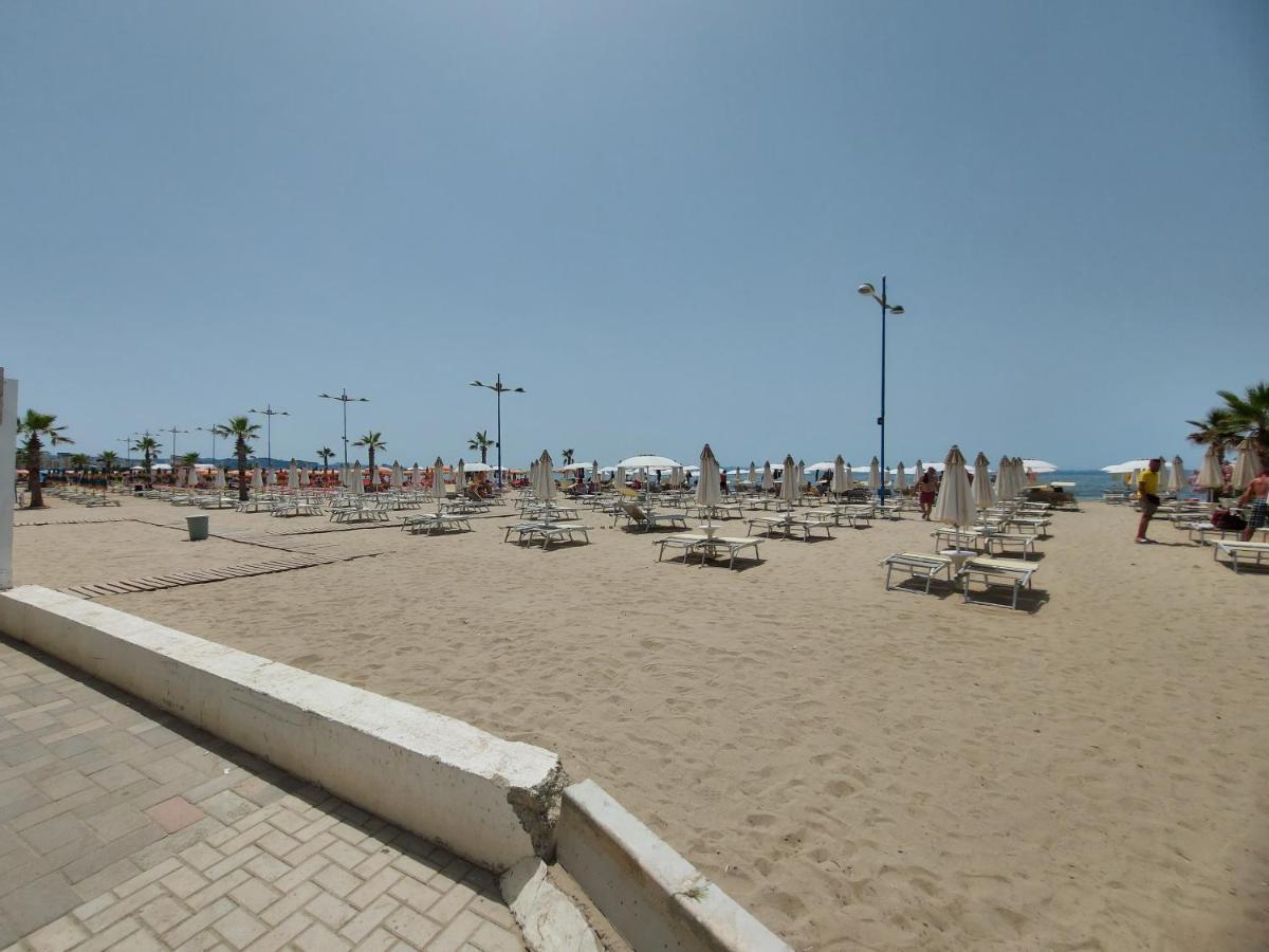 Bral Apartment 7 - Two-Bedroom With Seaview Durres Ngoại thất bức ảnh